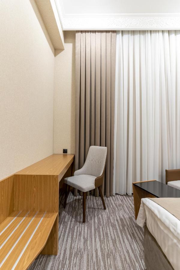 Mirzo Hotel Ташкент Екстериор снимка