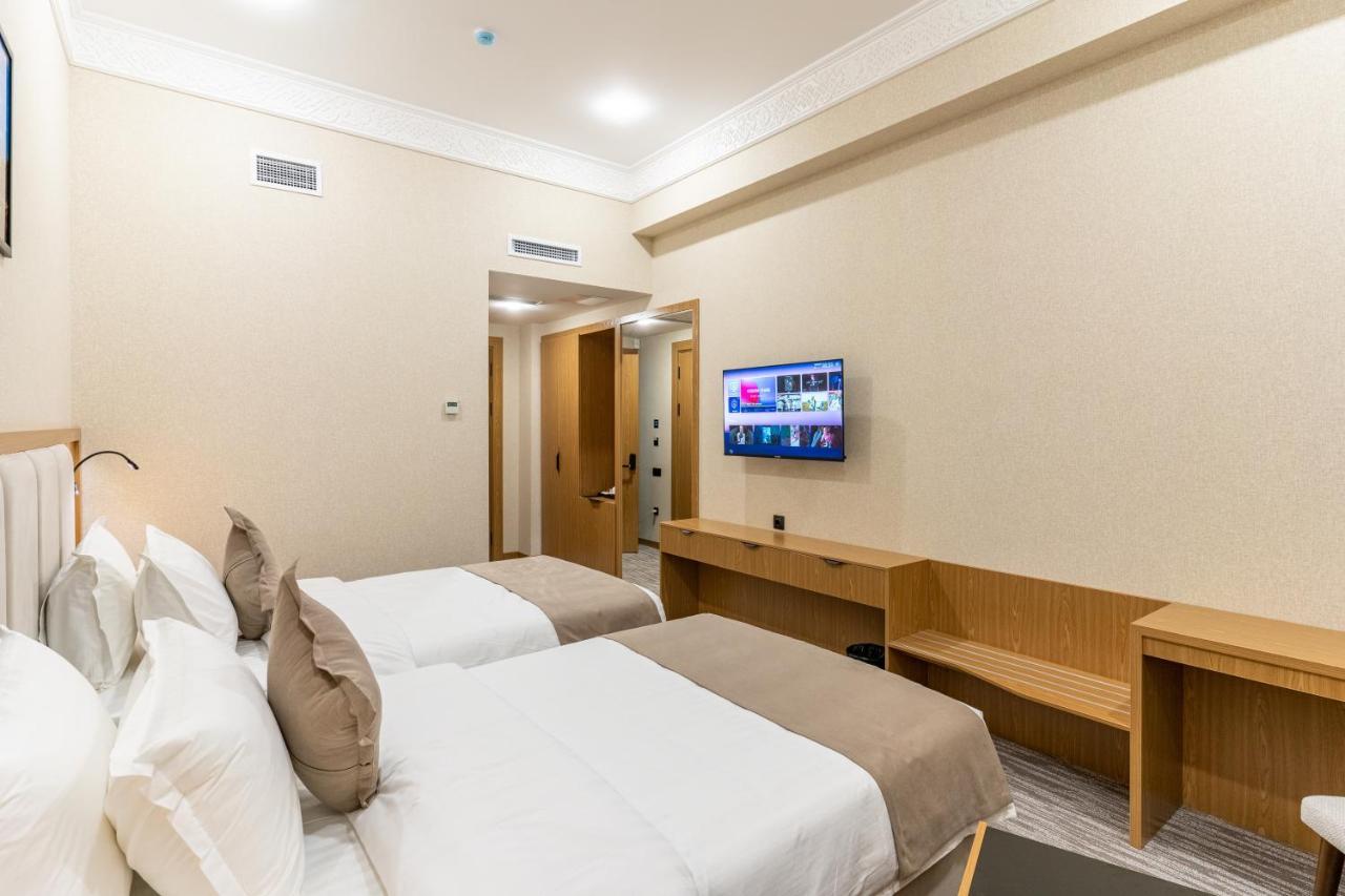 Mirzo Hotel Ташкент Екстериор снимка