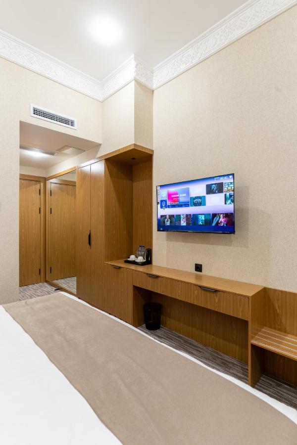 Mirzo Hotel Ташкент Екстериор снимка