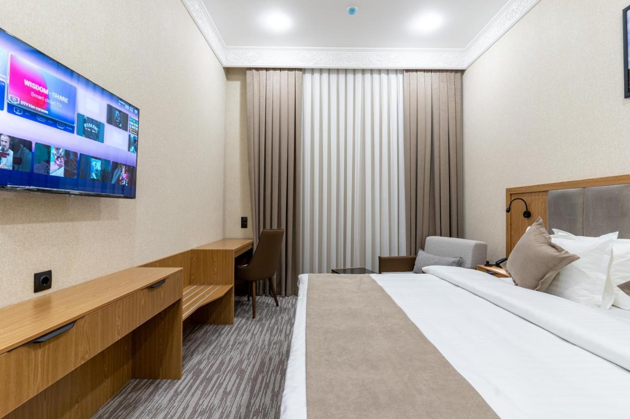 Mirzo Hotel Ташкент Екстериор снимка